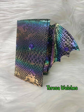 Load image into Gallery viewer, Batwing Wallet PDF Sewing Pattern
